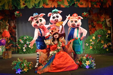 Как новые декорации: Ростовский театр кукол обновился при содействии «Единой России»