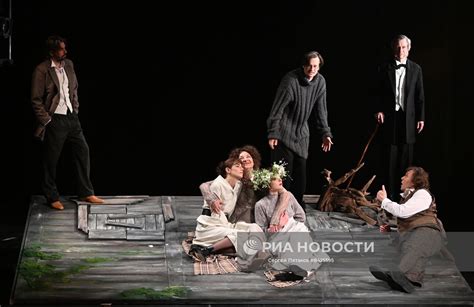 «Красота, обреченная на гибель»: каким получился спектакль «Вишневый сад» режиссера Грымова