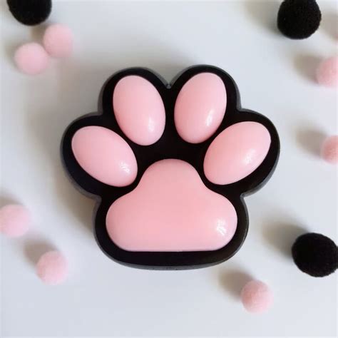 Мода по‑гоголевски: что скрывают «глазки и лапки» в прозе писателя