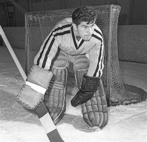 Молодой вратарь из системы "Киля" перебирается в "Гамбург": кто такой Леон Новоттны