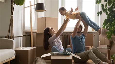 Молодые семьи получат жильё в 2026 году: кому повезёт