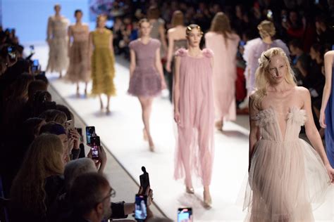 Московская неделя моды: почему она важна для фешен-ритейла