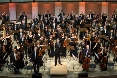 Новый формат вечера: PowerPoint-шоу и концерт проекта «Юные музыканты и симфонический оркестр»