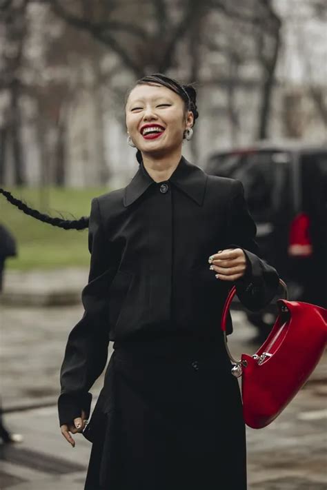 Новый тренд: как забытые вещи снова захватили модную арену