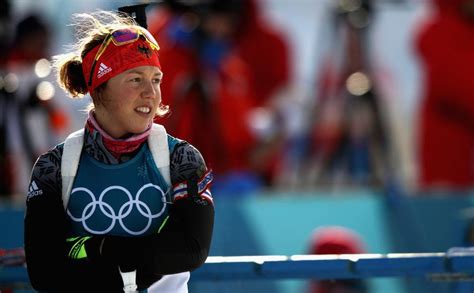 Новый взгляд на карьеру самой обсуждаемой биатлонистки: как она останется в спорте