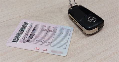 В Приморье временно приостановили регистрацию автомобилей и замену прав