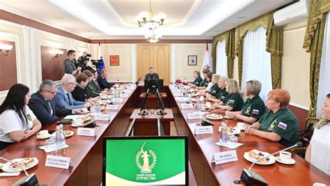 Васютин обсудил поддержку семей воинов Отечества в Марий Эл