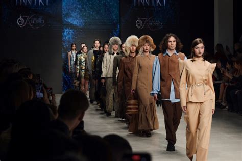 Якутская неделя моды: яркие тренды и местные дизайнеры в центре внимания