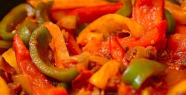 Recept na lečo z papriky a paradajok bez sterilizácie